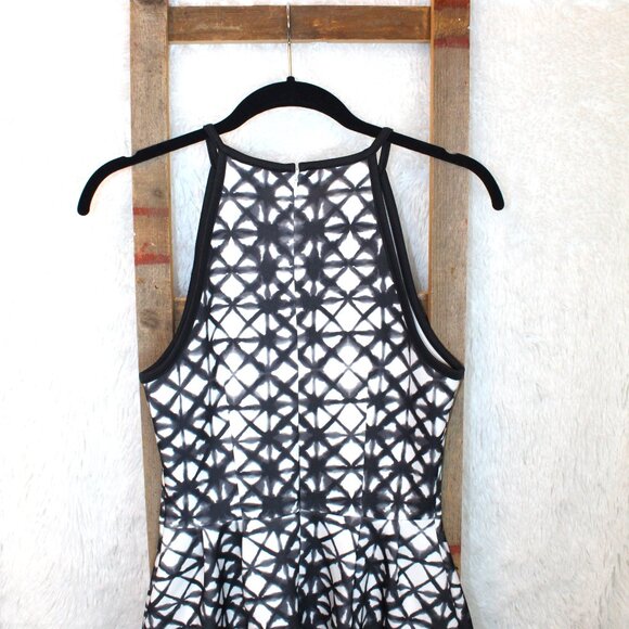 Mossimo Geometric Fit and Flare Halter Dress - Picture 5 of 9